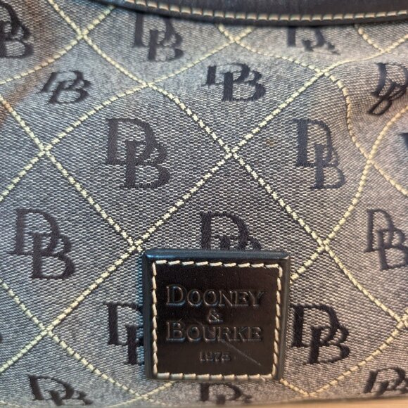 Vintage Dooney & Bourke Small Signature Shoulder Bag Gray Monogram Flaws - Picture 2 of 12